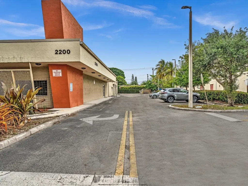 2200 N University Drive Sunrise FL 33322