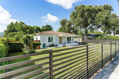 220 NW 48th Street Miami FL 33127