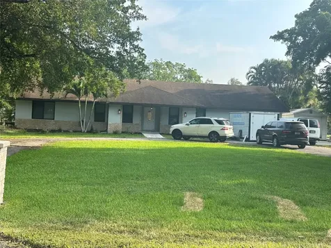 10601 SW 25th Street Davie FL 33324