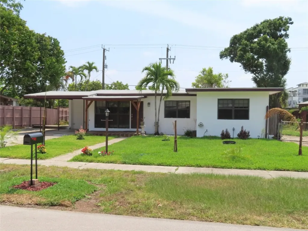 1040 SW 42nd Avenue Plantation FL 33317