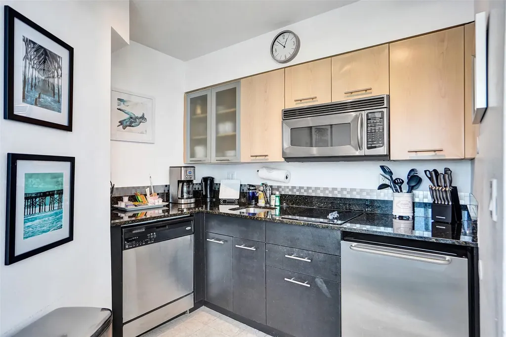 2670 E Sunrise Boulevard Fort Lauderdale FL 33304