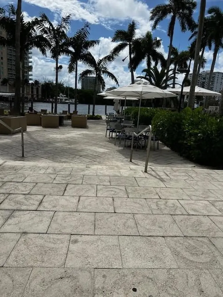 2670 E Sunrise Boulevard Fort Lauderdale FL 33304