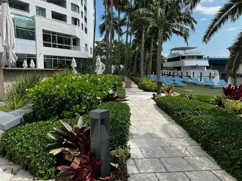 2670 E Sunrise Boulevard Fort Lauderdale FL 33304