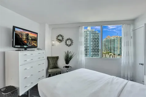 2670 E Sunrise Boulevard Fort Lauderdale FL 33304