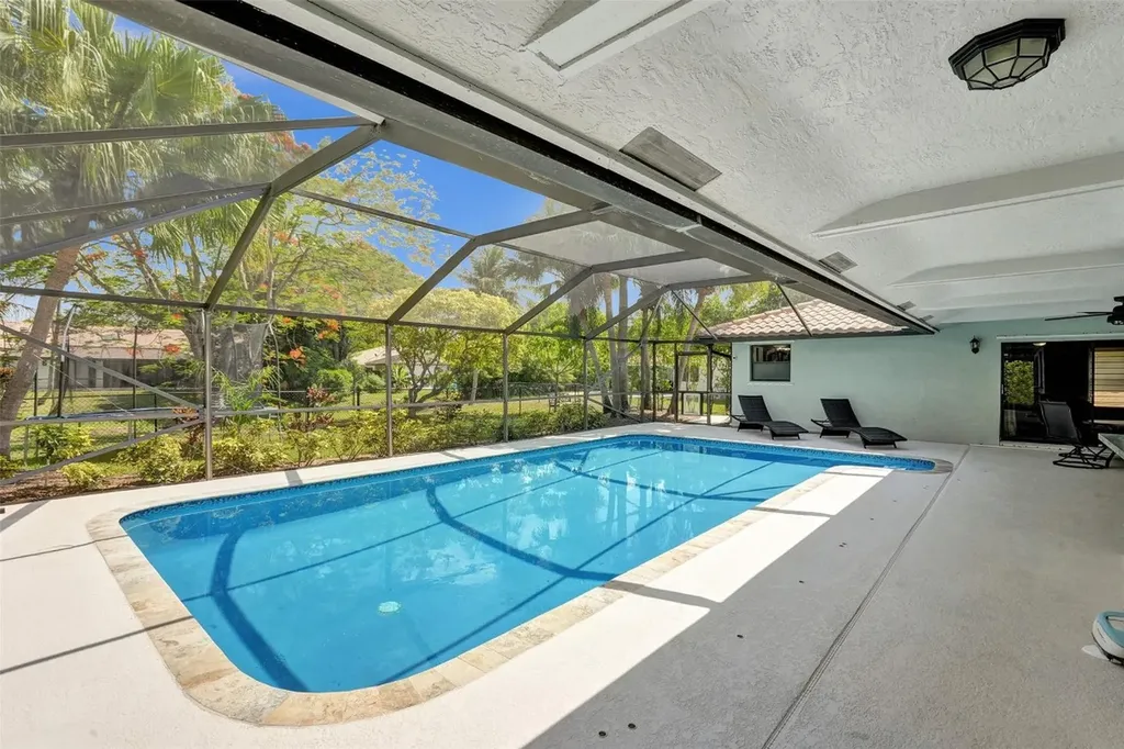 10877 NW 13th Court Coral Springs FL 33071