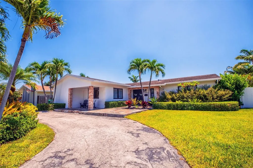 18963 SW 94th Avenue Cutler Bay FL 33157