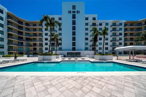 140 S Dixie Highway Hollywood FL 33020