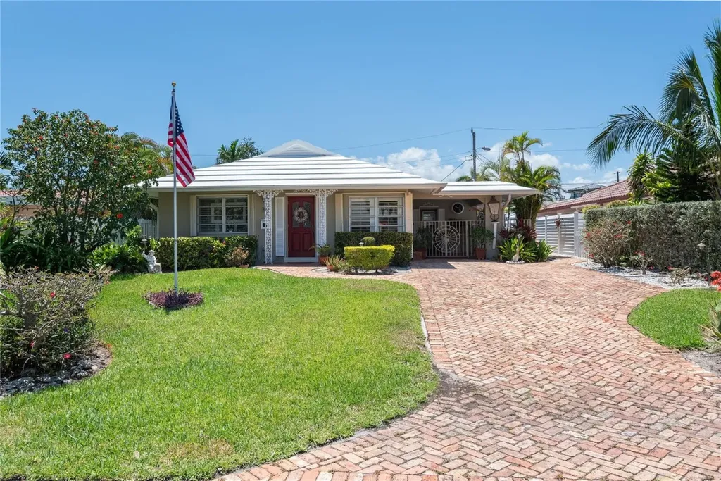 2005 SE 26th Terrace Fort Lauderdale FL 33316