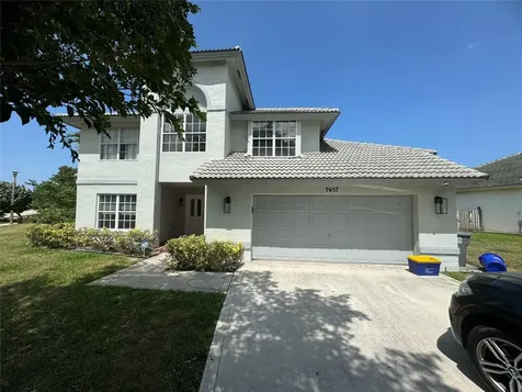 7657 Briar Cliff Circle Lake Worth FL 33467