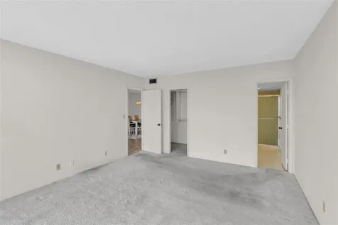 521 N Riverside Drive Pompano Beach FL 33062