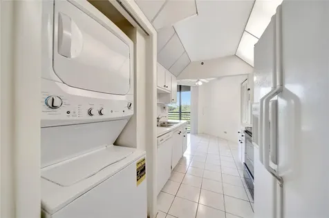 7200 Radice Court Lauderhill FL 33319