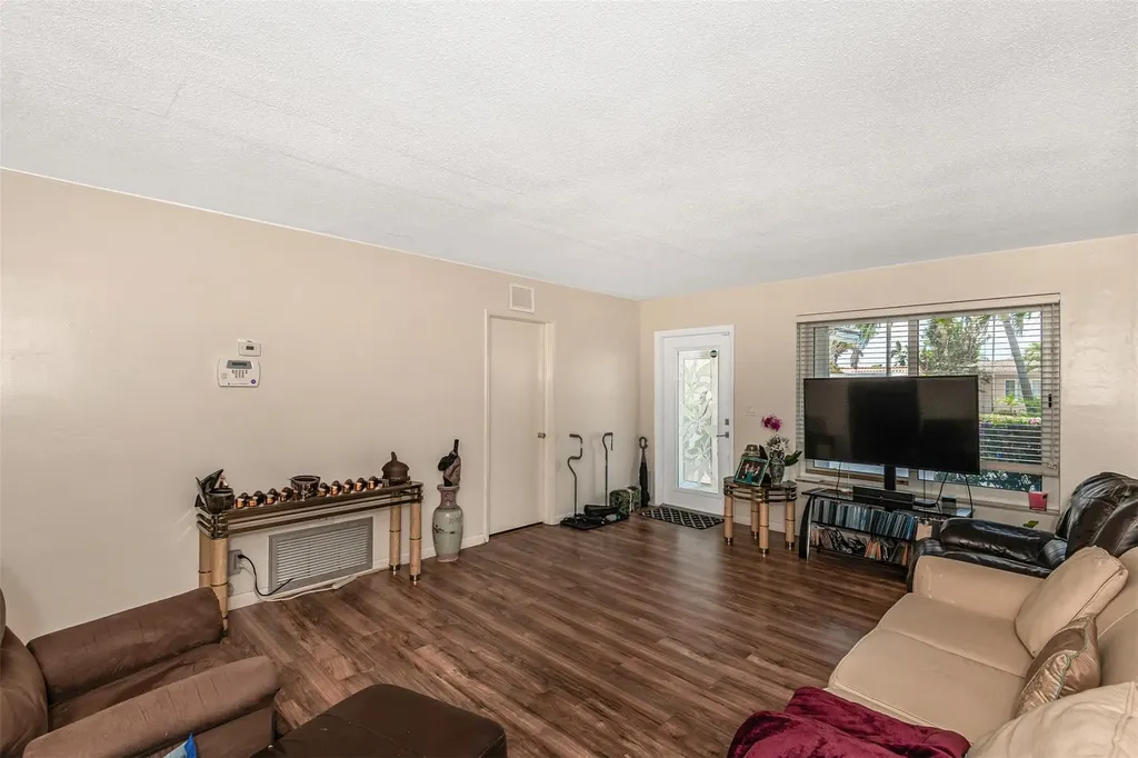 1425 NE 55th Street Fort Lauderdale FL 33334