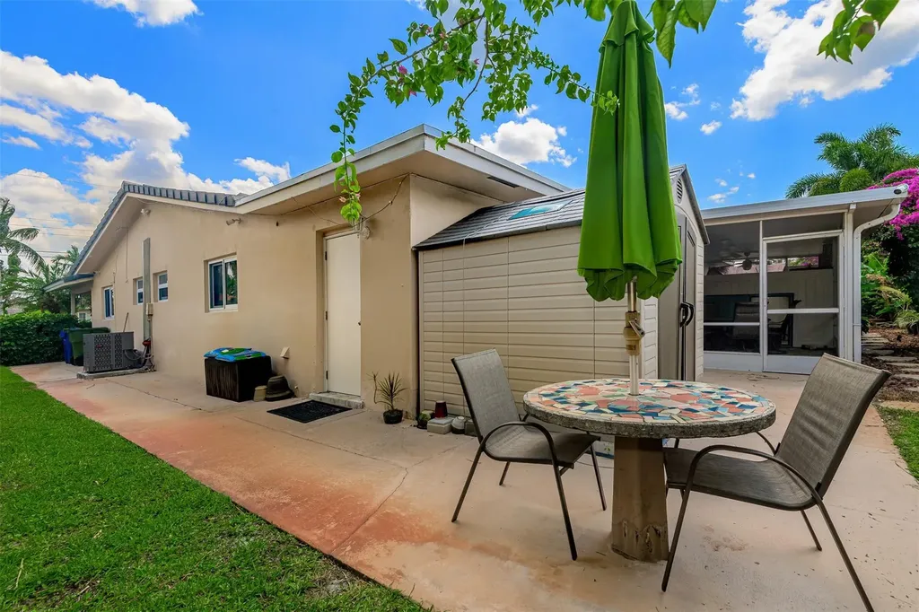 1425 NE 55th Street Fort Lauderdale FL 33334