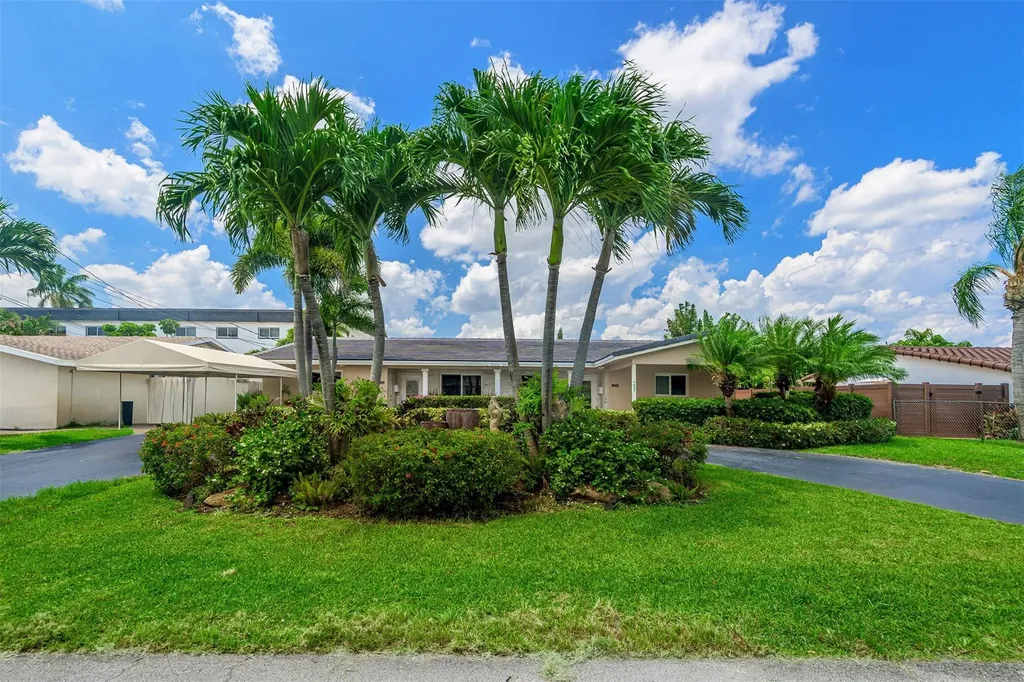 1425 NE 55th Street Fort Lauderdale FL 33334