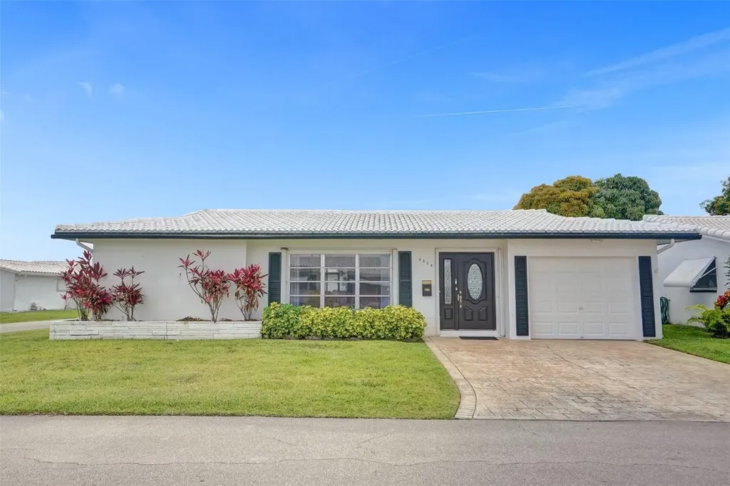 8508 NW 59th Court Tamarac FL 33321