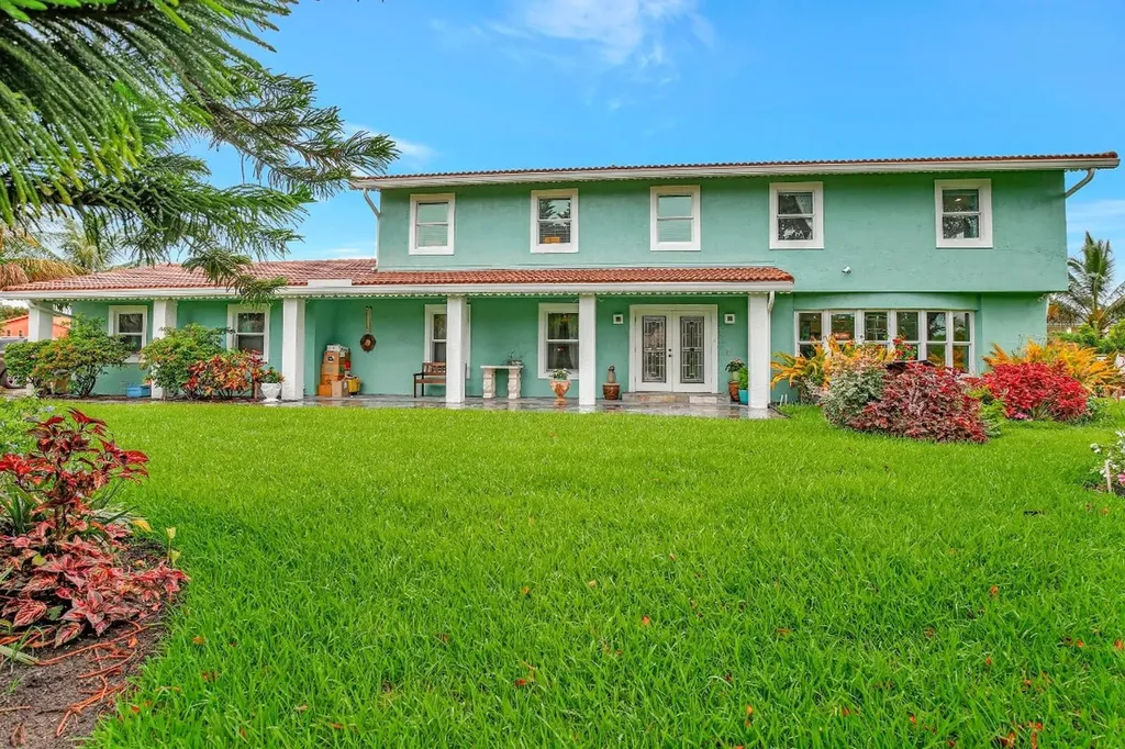 11881 NW 2nd Street Plantation FL 33325