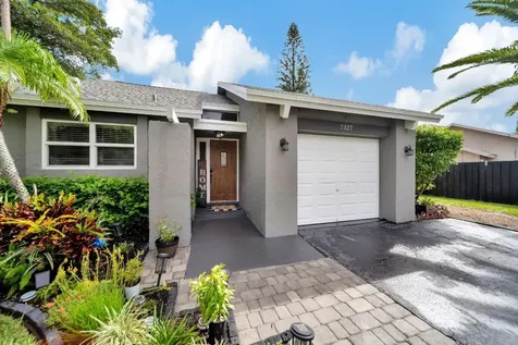 7327 NW 38th Court Coral Springs FL 33065
