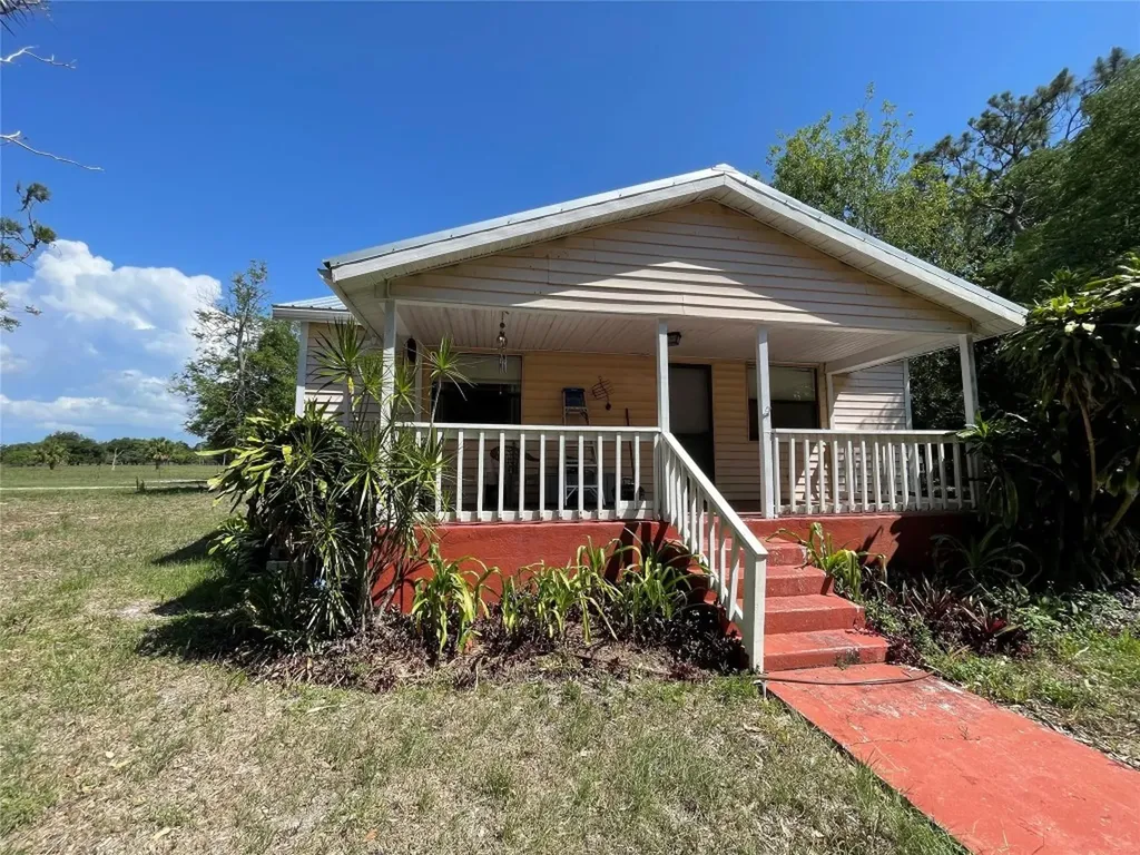 7700 NE 76th Drive Okeechobee FL 34974