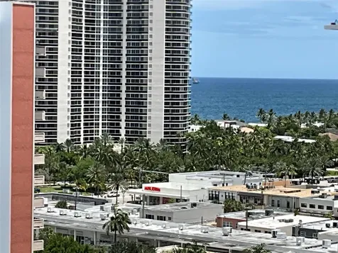3200 NE 36th Street Fort Lauderdale FL 33308