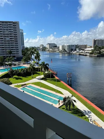 3200 NE 36th Street Fort Lauderdale FL 33308