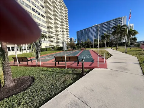 3200 NE 36th Street Fort Lauderdale FL 33308