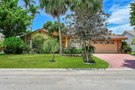 10764 NW 9th Manor Coral Springs FL 33071