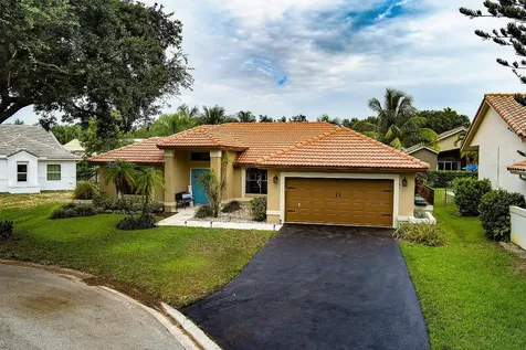 4748 NW 98th Lane Coral Springs FL 33076