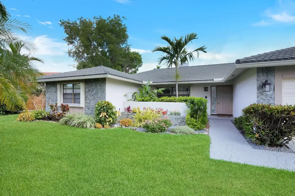 1031 NW 97th Avenue Plantation FL 33322