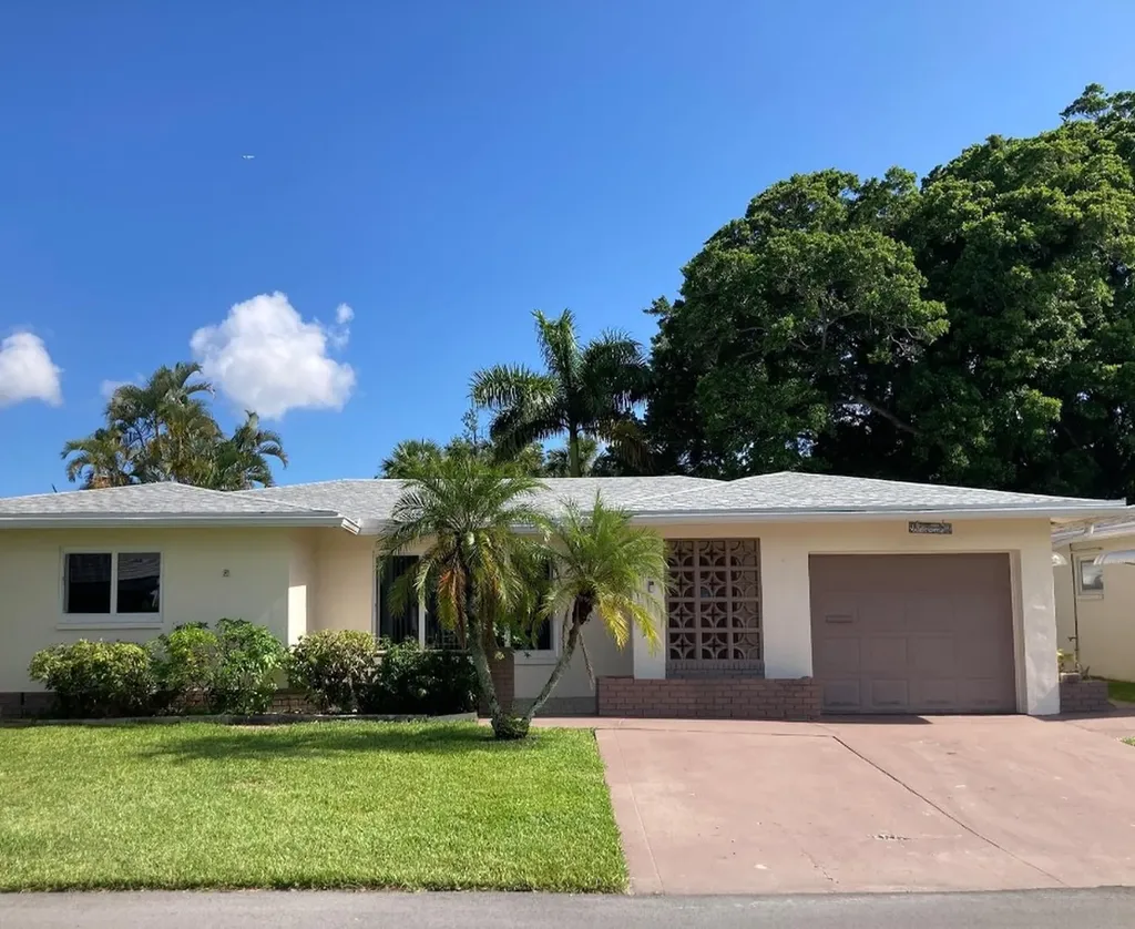 4628 NW 45th Court Tamarac FL 33319