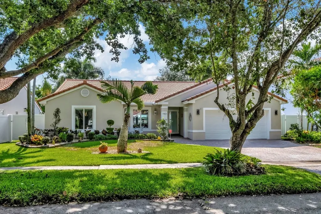 1921 SW 133rd Avenue Miramar FL 33027