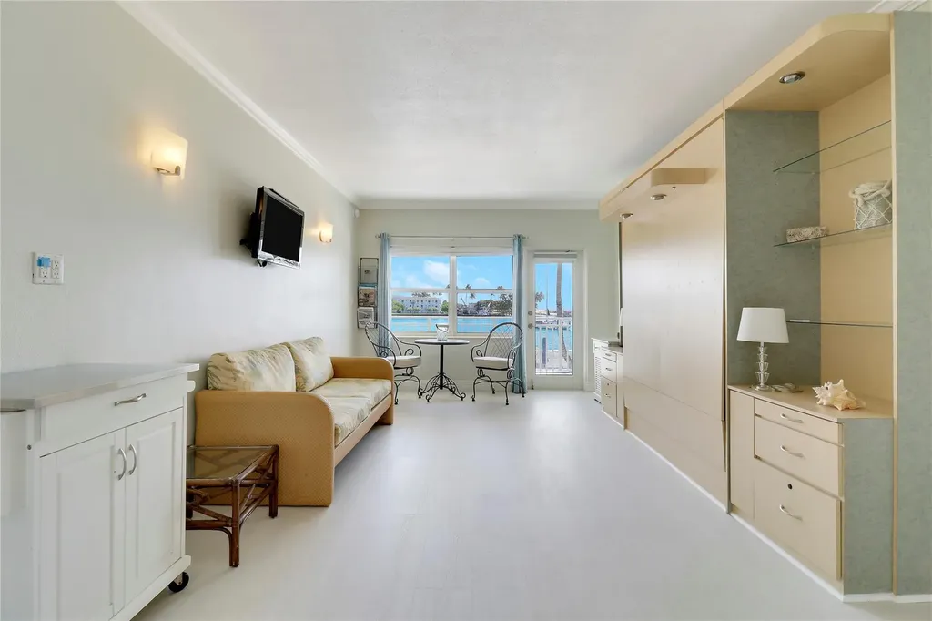 2508 Bay Drive Pompano Beach FL 33062