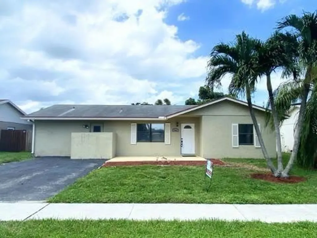 9465 Affirmed Lane Boca Raton FL 33496