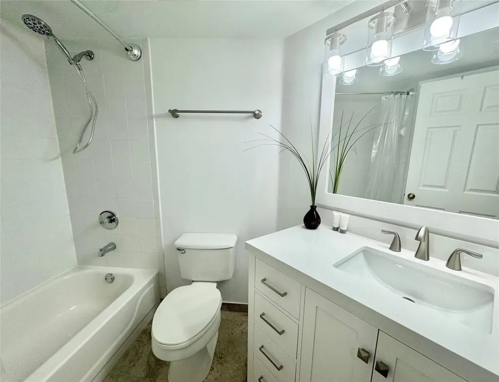 2005 SE 10th Avenue Fort Lauderdale FL 33316