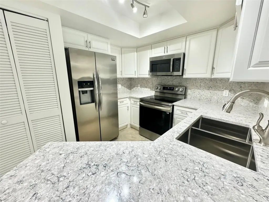 2005 SE 10th Avenue Fort Lauderdale FL 33316
