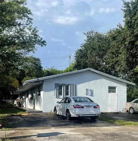 6214 Cleveland Street Hollywood FL 33024