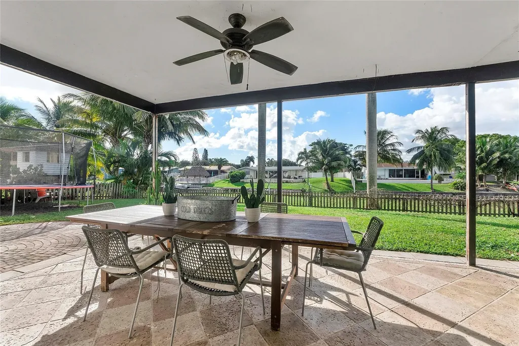 1034 SW 24th Avenue Boynton Beach FL 33426