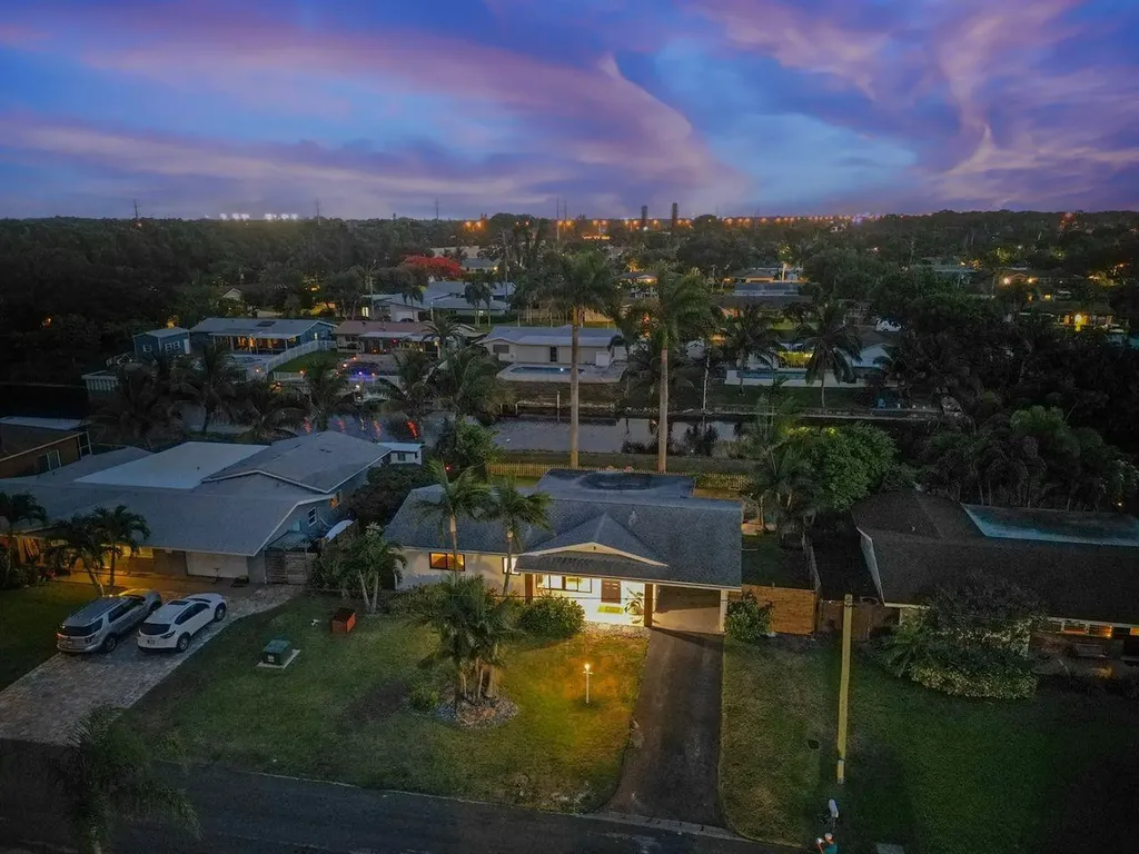1034 SW 24th Avenue Boynton Beach FL 33426