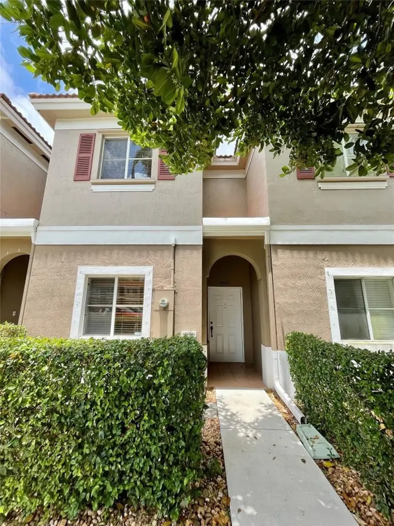 4510 Woodland Circle Tamarac FL 33319