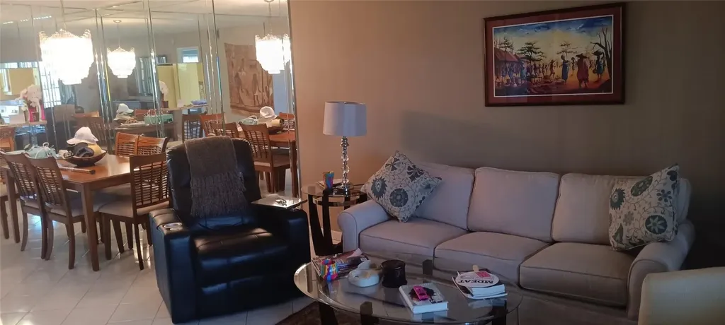 10145 Sunrise Lakes Boulevard Sunrise FL 33322