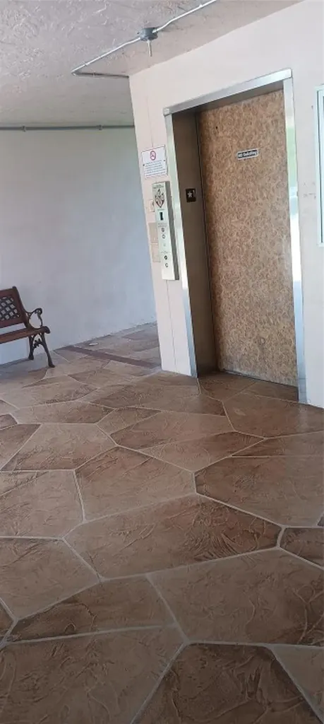 10145 Sunrise Lakes Boulevard Sunrise FL 33322