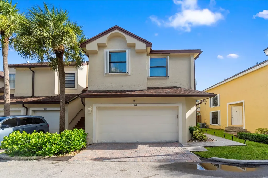 9561 SW 1st Court Pembroke Pines FL 33025