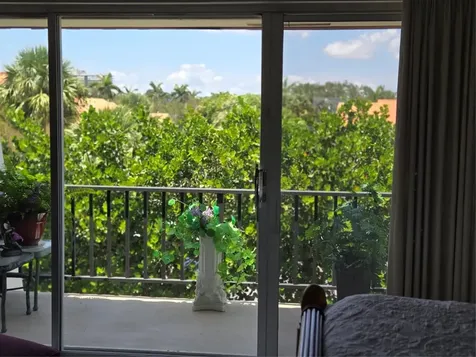 5555 N Ocean Boulevard Lauderdale By The Sea FL 33308