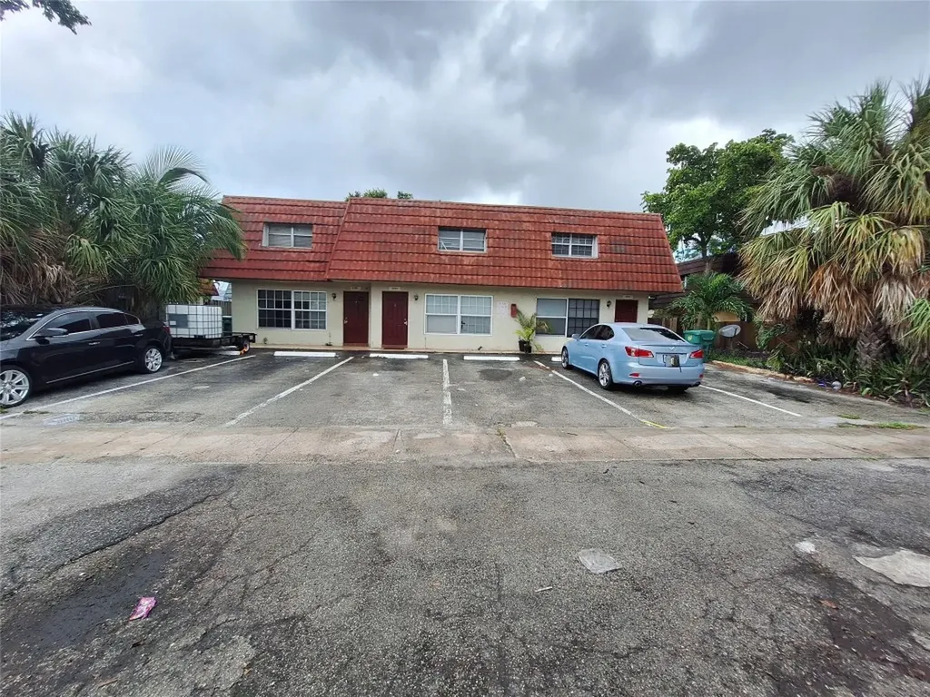 5911 NW 20th Street Lauderhill FL 33313