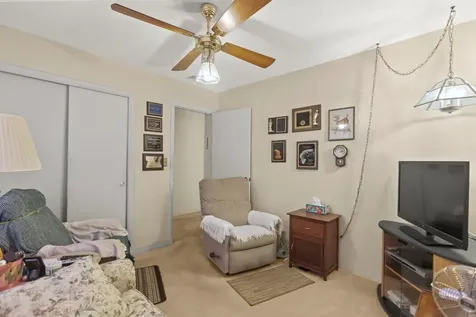 1577 NE 49th Street Oakland Park FL 33334