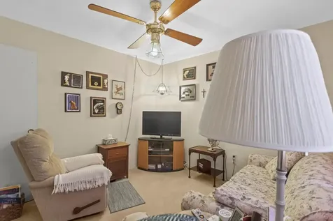 1577 NE 49th Street Oakland Park FL 33334