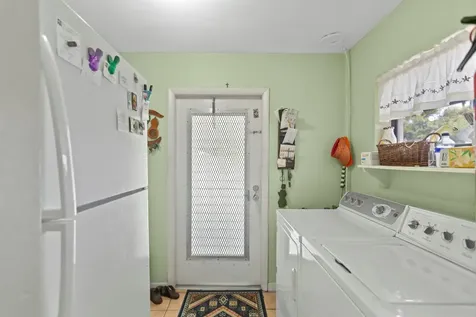 1577 NE 49th Street Oakland Park FL 33334