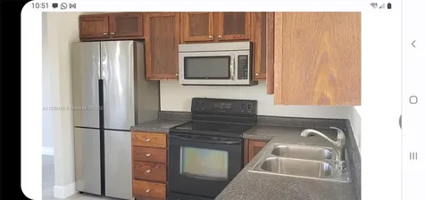811 S Broadway Lantana FL 33462