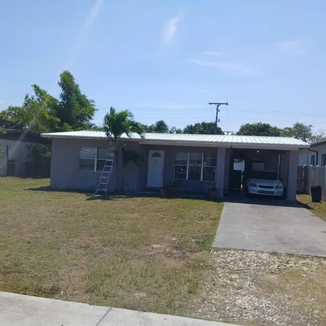 811 S Broadway Lantana FL 33462