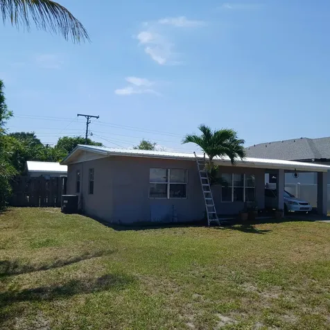 811 S Broadway Lantana FL 33462