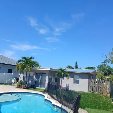 811 S Broadway Lantana FL 33462